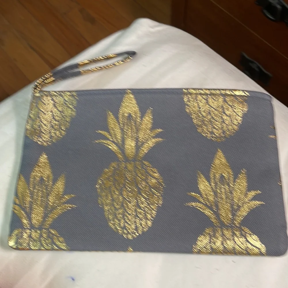 Pineapple Tote and Pouch Set - Picture 4 of 10